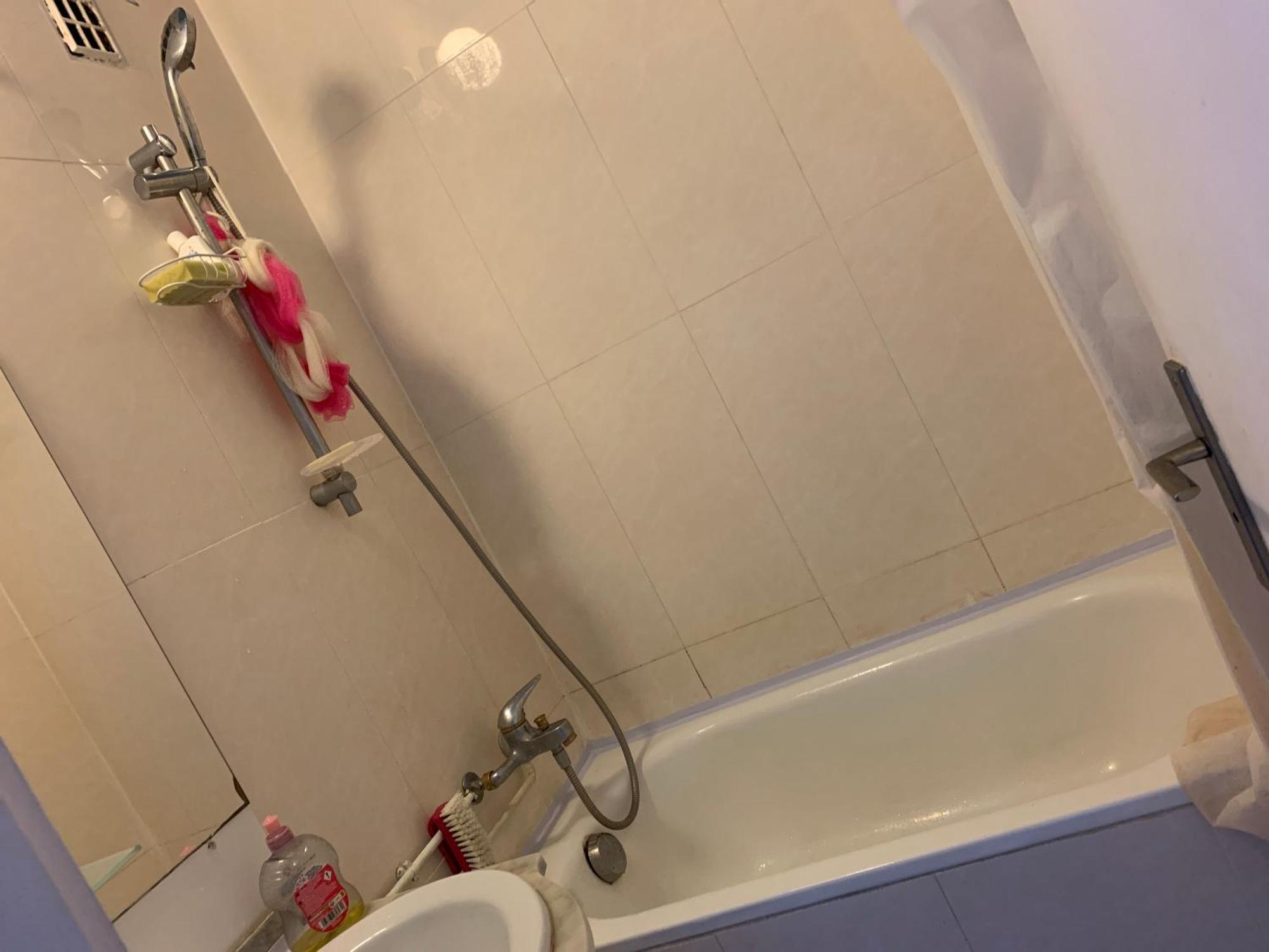 Une Chambre Simple Confortable Avec Acces Direct Aeroport D'オルリー エクステリア 写真